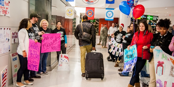 How to Plan the Best Airport Greetings with Welcoming Flowers